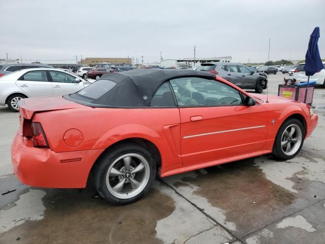 2000 Ford Mustang