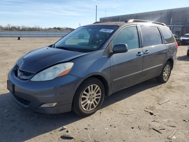 2008 Toyota Sienna XLE