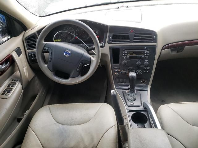 2004 Volvo XC70