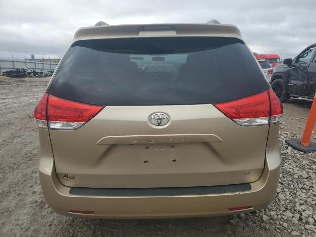 2013 Toyota Sienna LE