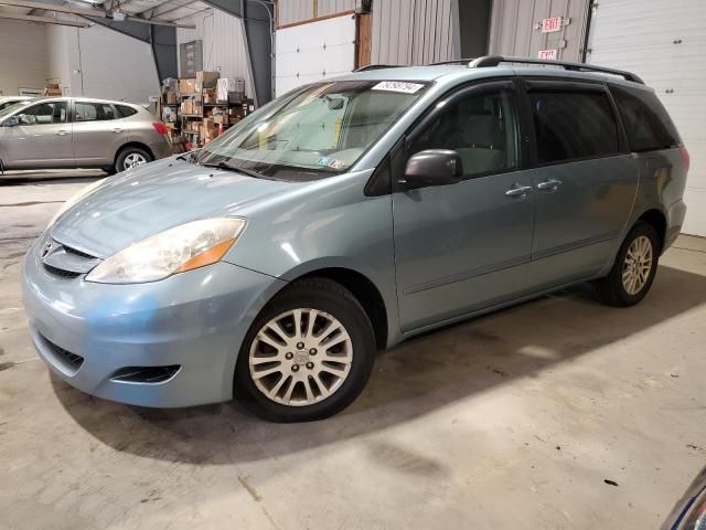 2007 Toyota Sienna LE