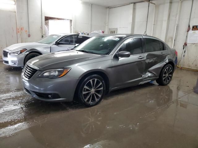 2013 Chrysler 200 Touring