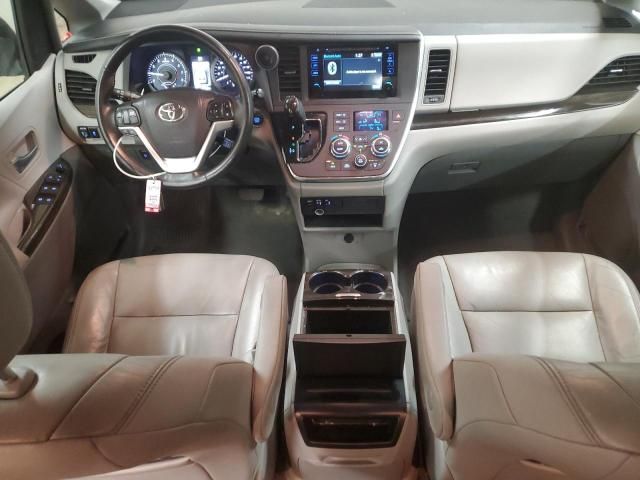 2015 Toyota Sienna XLE