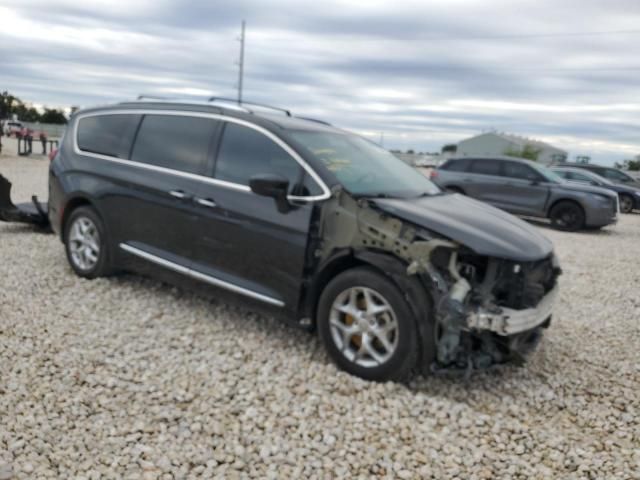 2017 Chrysler Pacifica Touring L Plus