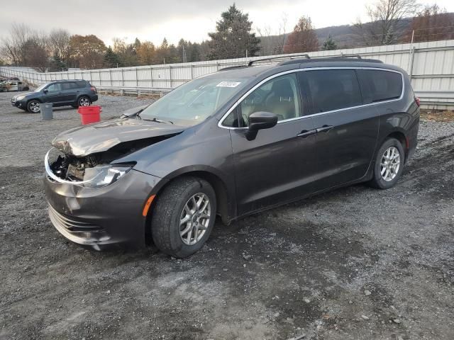 2020 Chrysler Voyager LXI