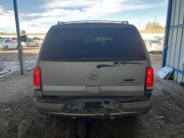 2004 Cadillac Escalade Luxury