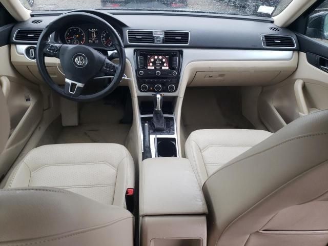 2012 Volkswagen Passat SE