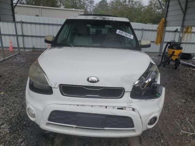 2013 KIA Soul +