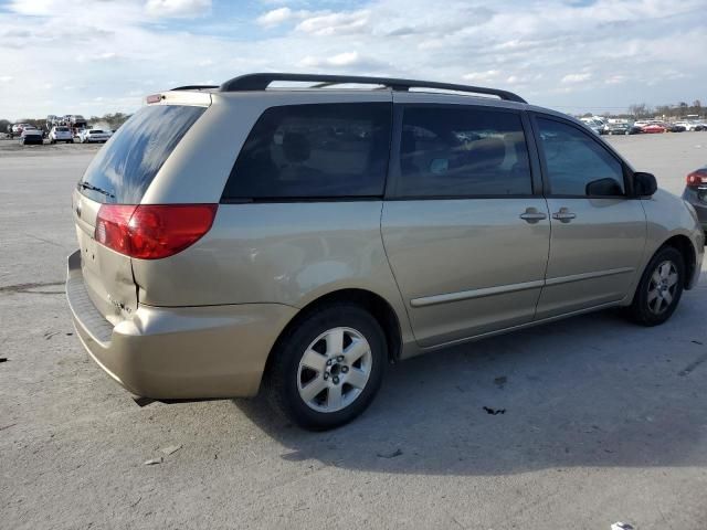 2006 Toyota Sienna XLE