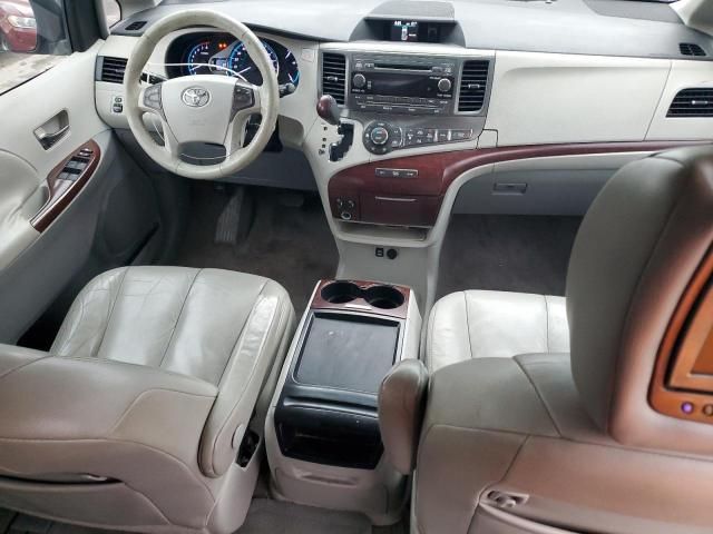 2011 Toyota Sienna XLE