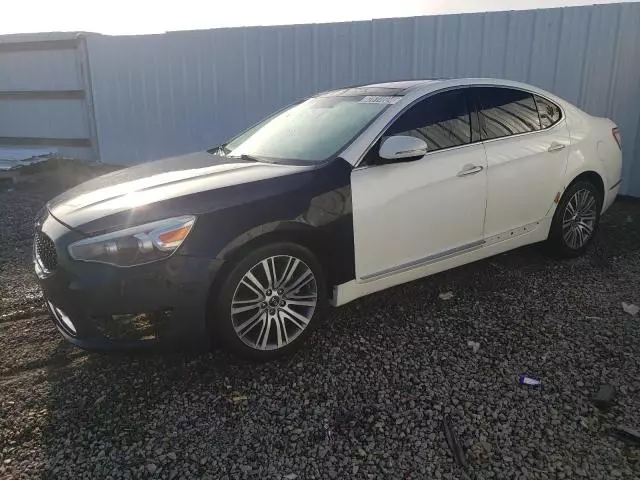 2016 KIA Cadenza Luxury