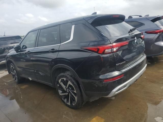 2023 Mitsubishi Outlander SE