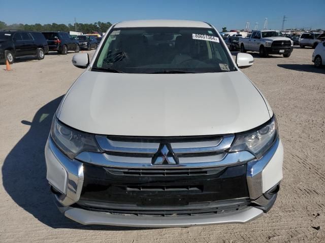 2016 Mitsubishi Outlander SE