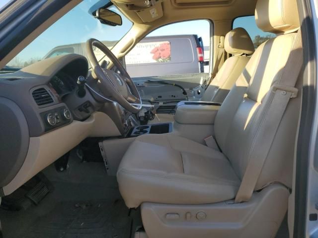 2012 Chevrolet Suburban K1500 LTZ