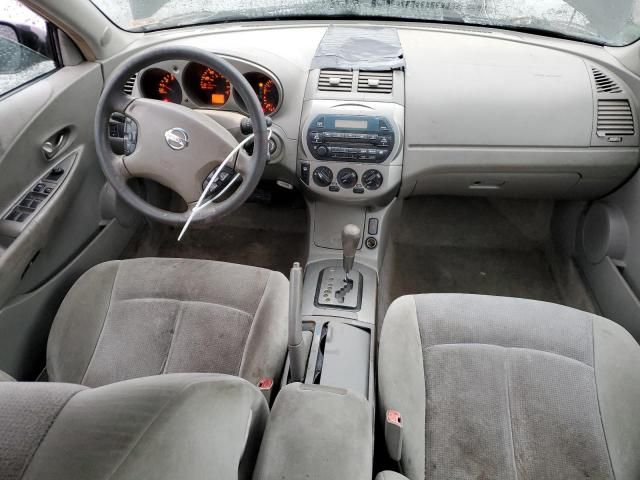 2004 Nissan Altima Base