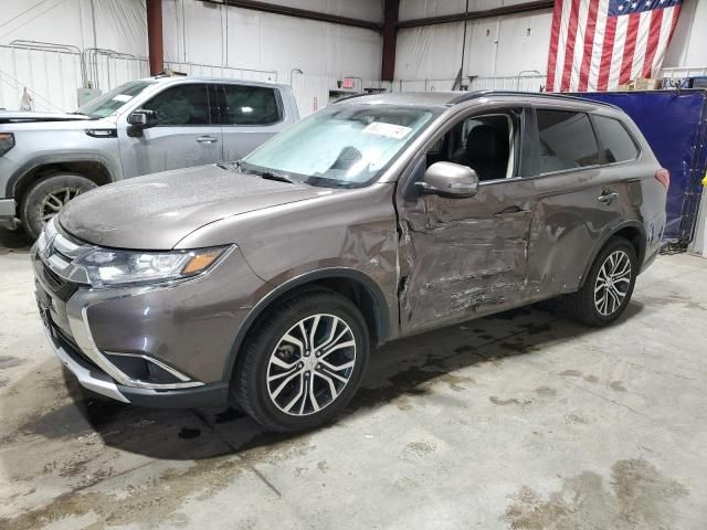 2016 Mitsubishi Outlander SE