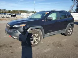 Carros salvage sin ofertas aún a la venta en subasta: 2014 Jeep Cherokee Trailhawk