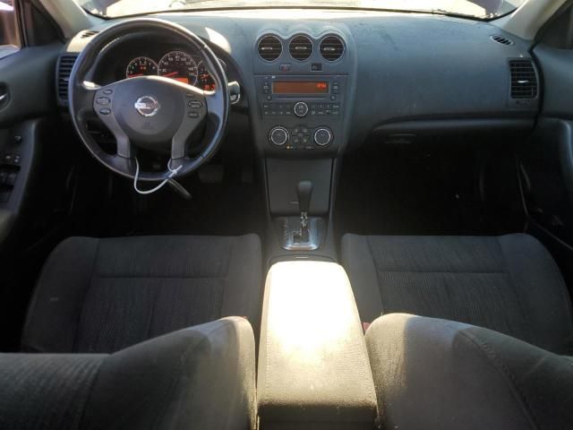 2010 Nissan Altima Base