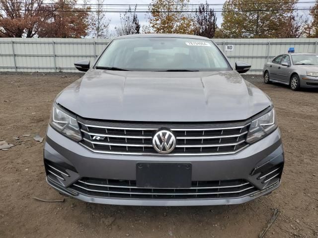 2017 Volkswagen Passat R-Line