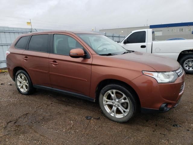 2014 Mitsubishi Outlander SE