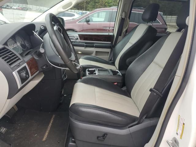 2010 Chrysler Town & Country Touring Plus