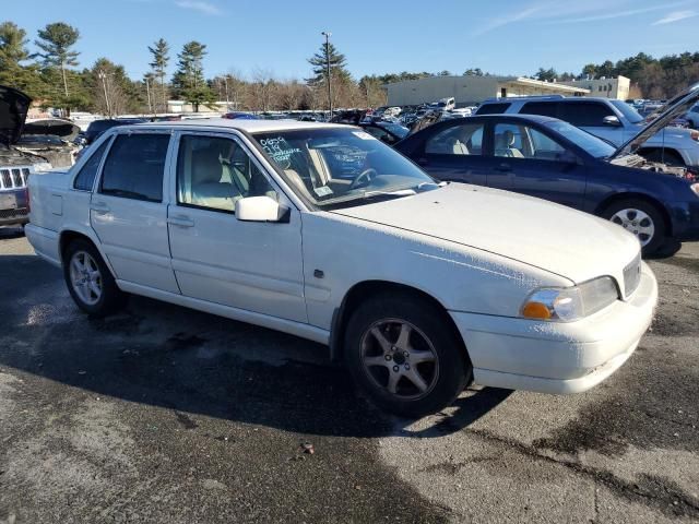 1999 Volvo S70