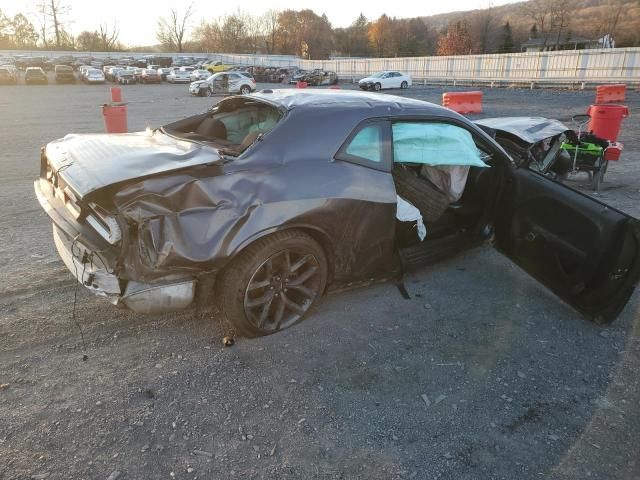 2022 Dodge Challenger SXT