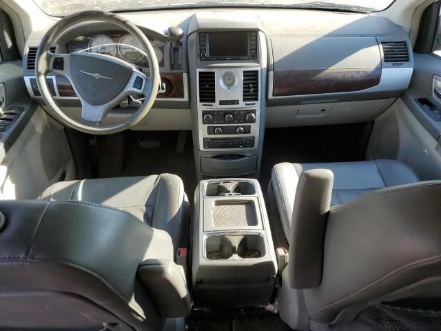 2010 Chrysler Town & Country Touring