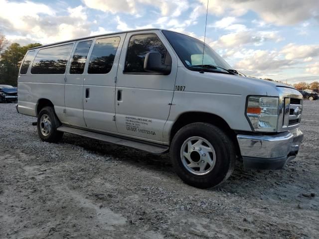 2013 Ford Econoline E350 Super Duty Wagon