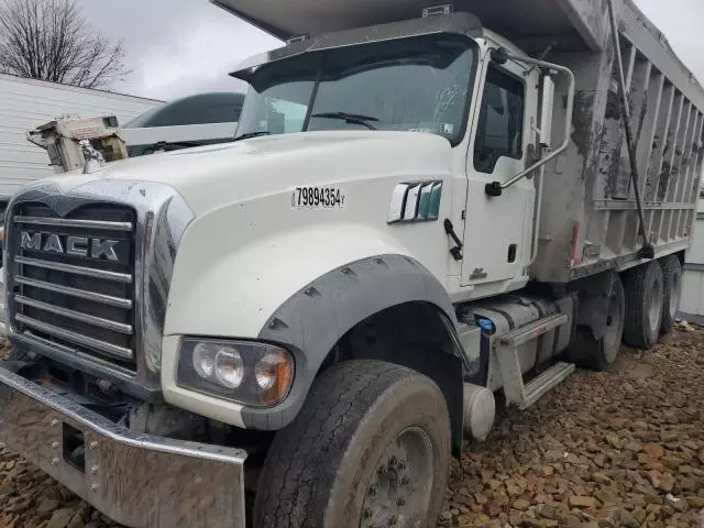 2019 Mack Granite