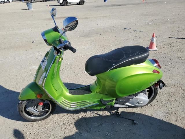 2019 Vespa Scooter