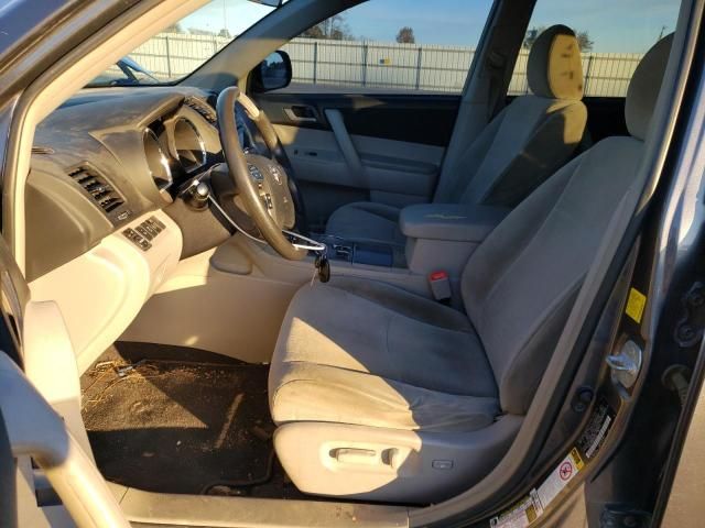 2011 Toyota Highlander Base