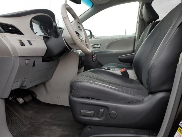 2013 Toyota Sienna Sport