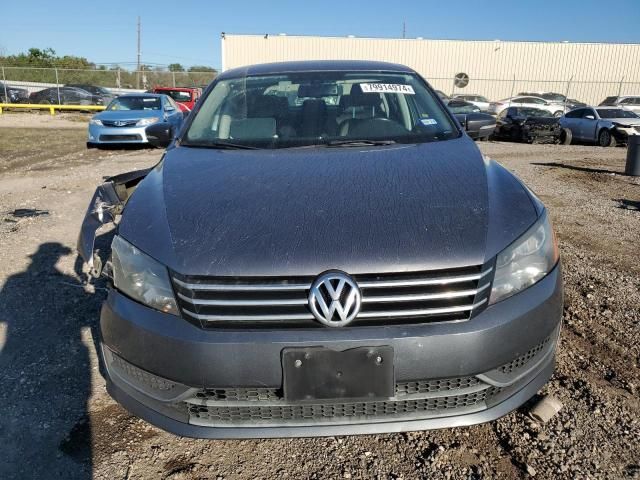 2013 Volkswagen Passat SE