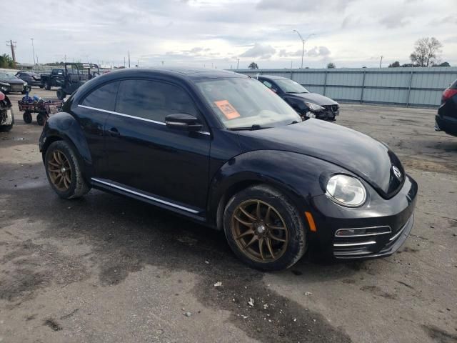 2018 Volkswagen Beetle SE