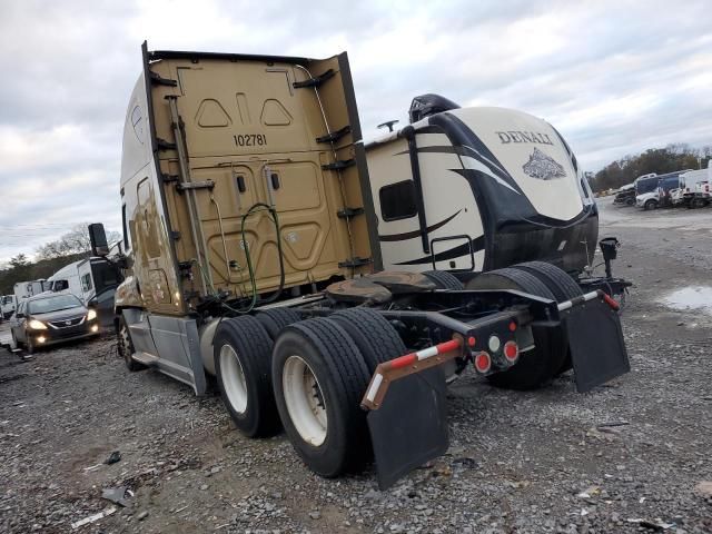 2018 Freightliner Cascadia 125