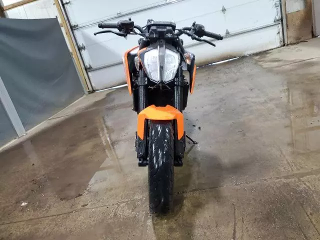 2019 KTM 790 Duke