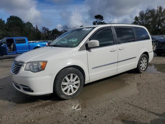 2013 Chrysler Town & Country Touring