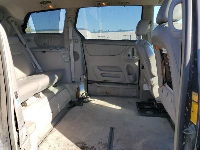 2006 Toyota Sienna XLE