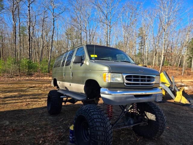 2002 Ford Econoline E350 Super Duty Wagon