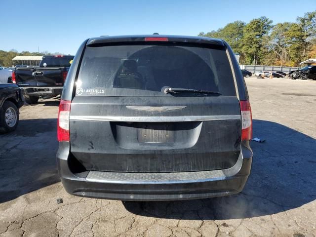 2011 Chrysler Town & Country Touring L