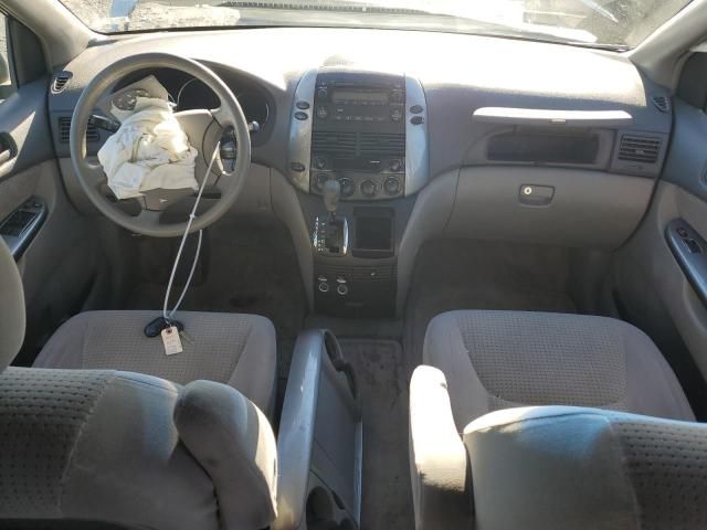 2006 Toyota Sienna CE