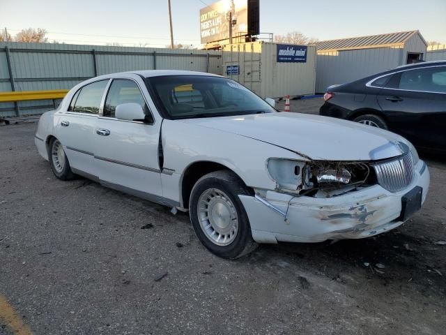 2001 Lincoln Town Car Executive