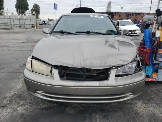 2000 Toyota Camry LE