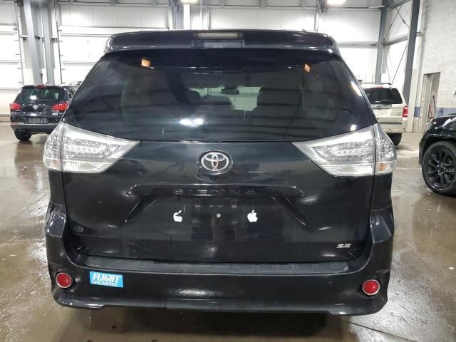 2015 Toyota Sienna Sport