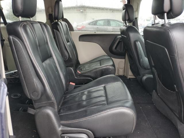 2013 Chrysler Town & Country Touring