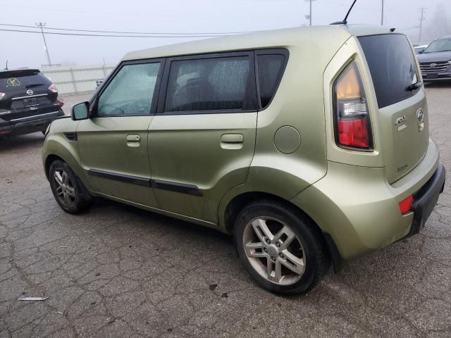 2010 KIA Soul +