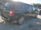 2013 Chrysler Town & Country Limited