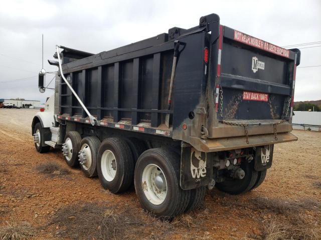 2007 Kenworth Construction T800