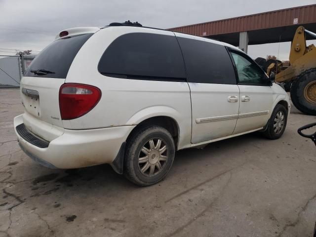 2005 Chrysler Town & Country Touring